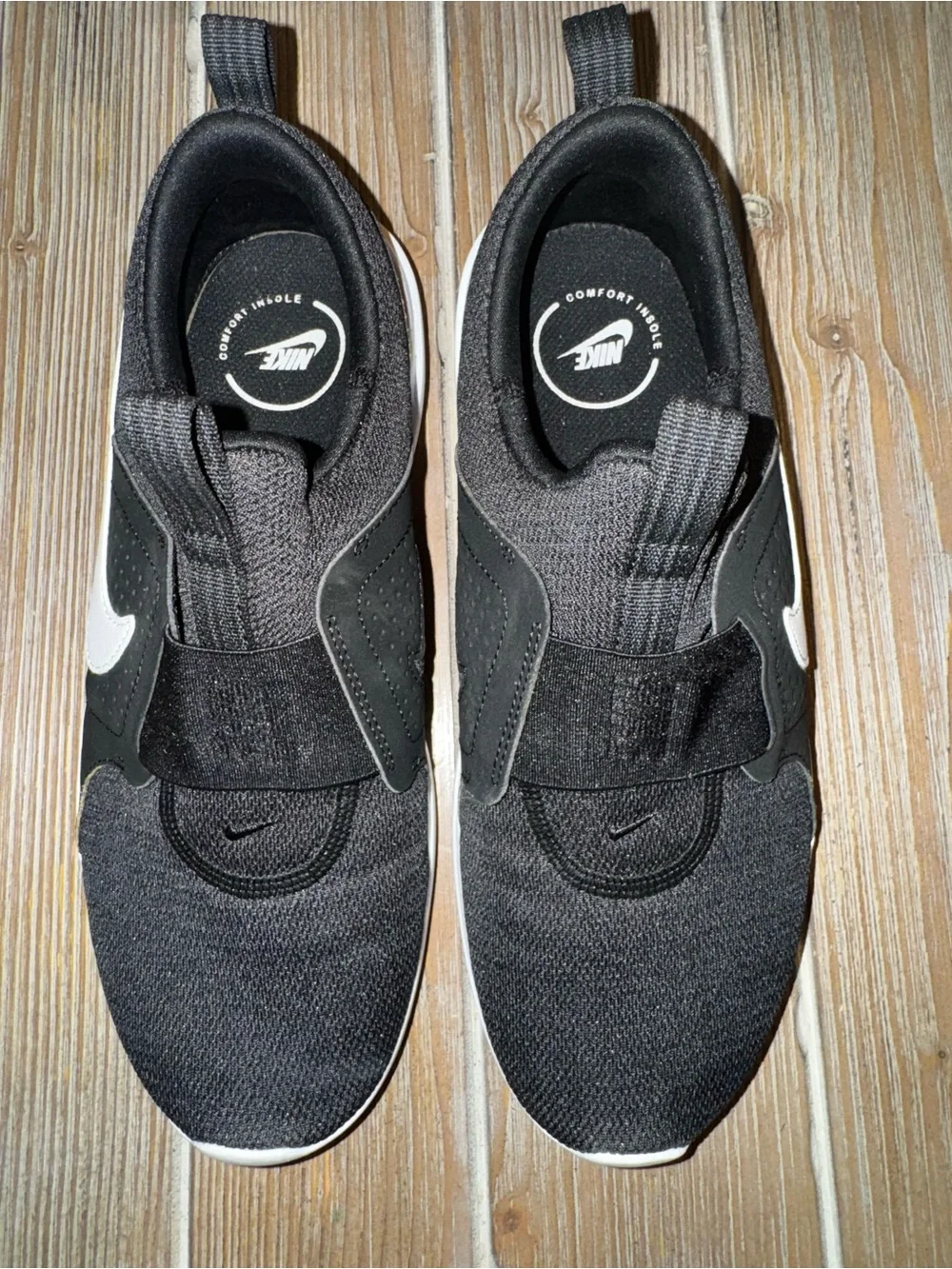 Nike Womens AD Comfort Slip-On Black & White Sneakers